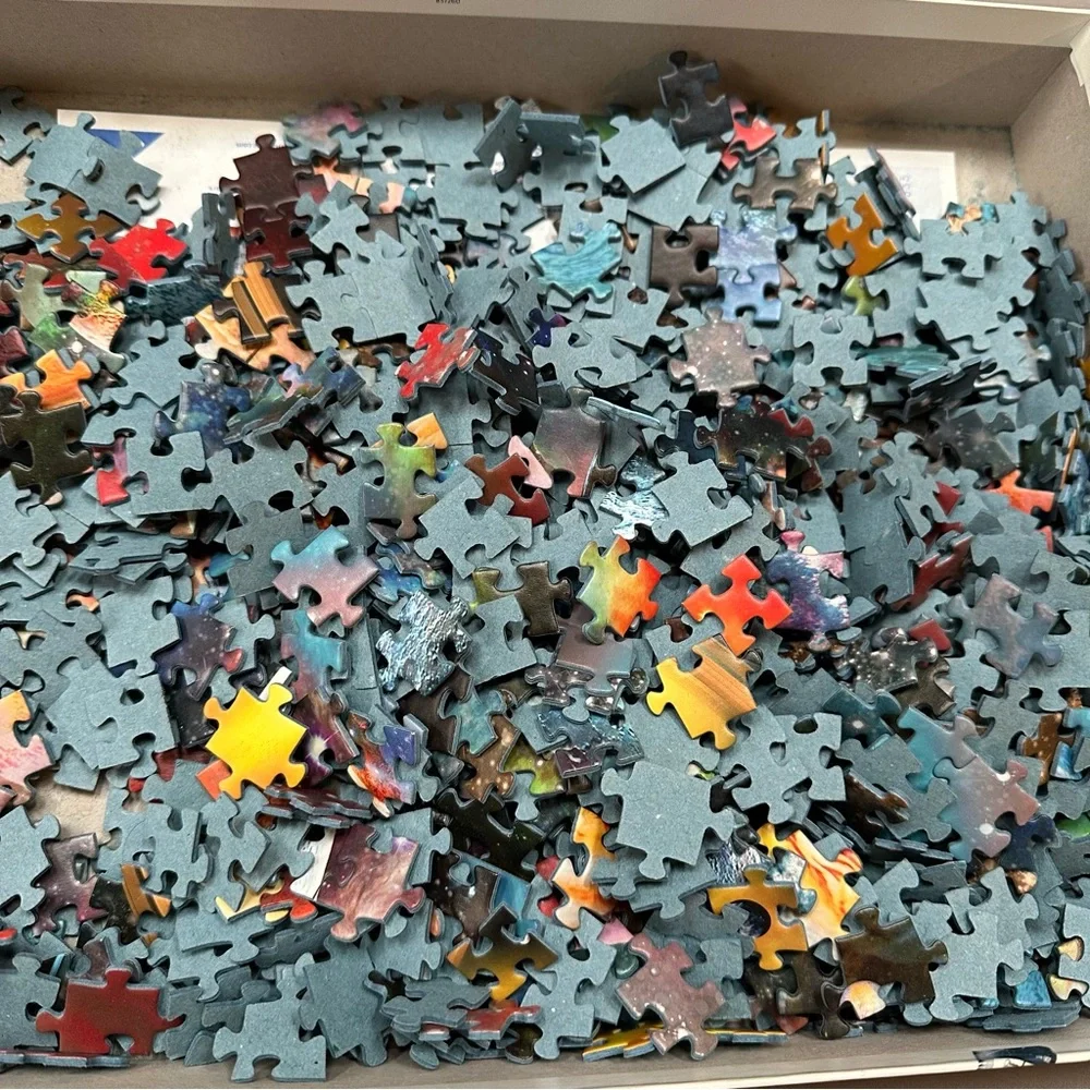 RAVENSBURGER 1000pc outer space jigsaw puzzle
